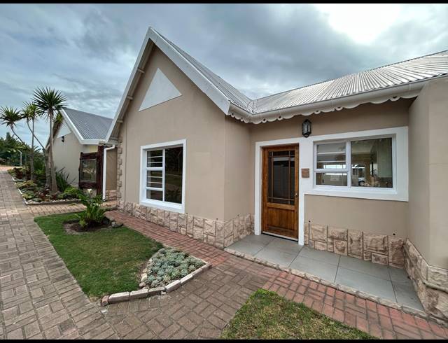 3 BEDROOM TOWNHOUSE FOR SALE IN MARINA MARTINIQUE
